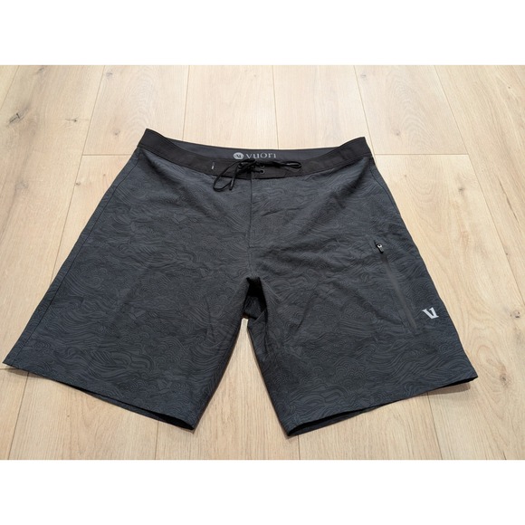 Vuori Other - Vuori Infinity Board Shorts Mens 34 Black Gray V383 Swim Trunks Zip Pocket